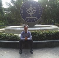 Profile Image for Fiqhi Fauzi.