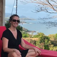 Profile Image for Julie.